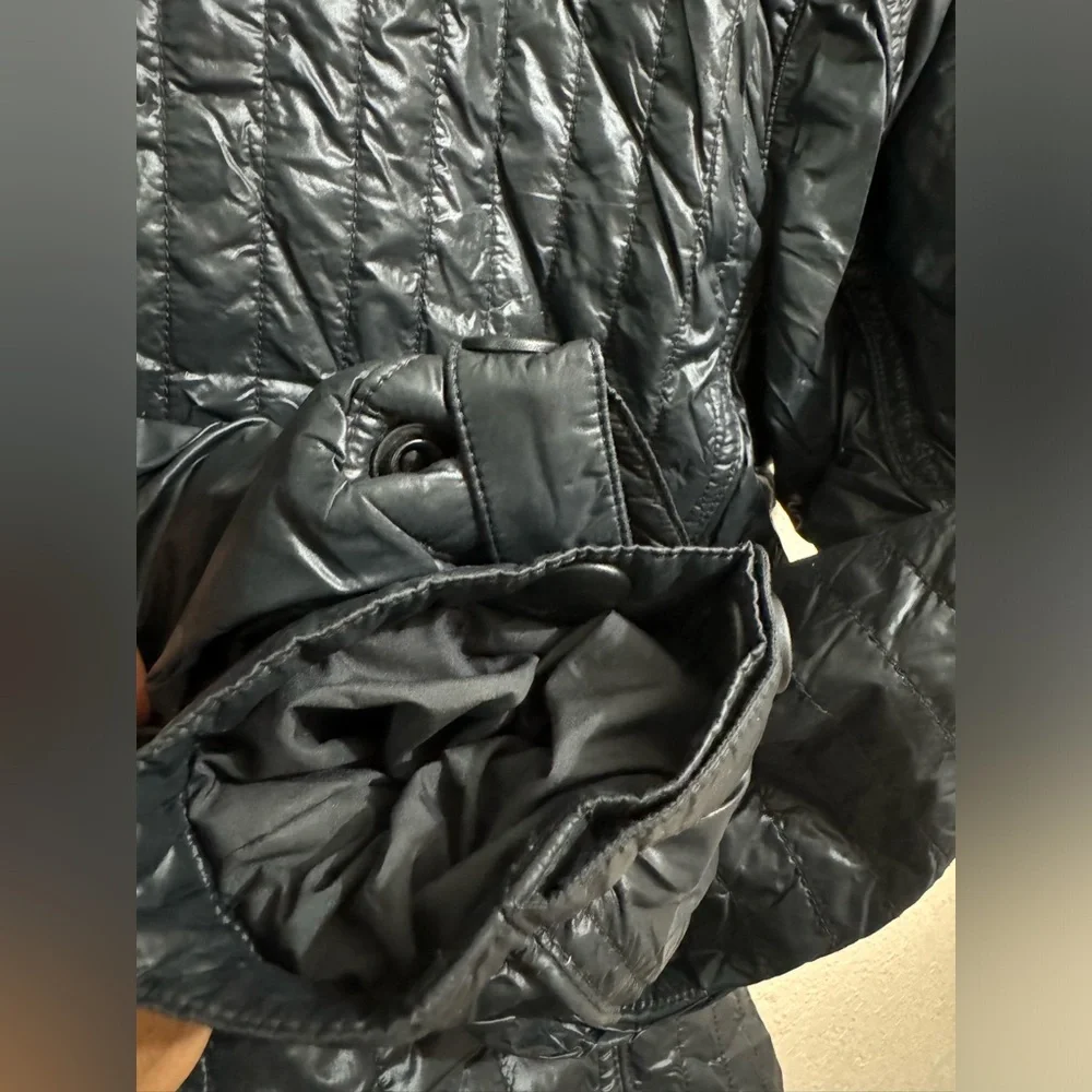 The North Face Black Jacket size M women's. - Picture 6 of 8